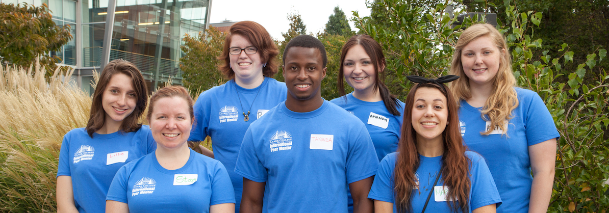 Internationa students and peer mentor at fall orientation. 