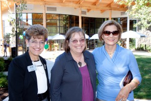 Lisa Gibert, Laurie Cornelius, Jan Oliva
