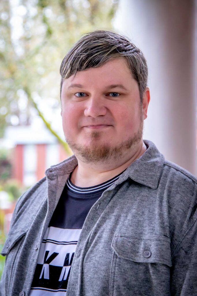 Headshot of Anton Vlasov