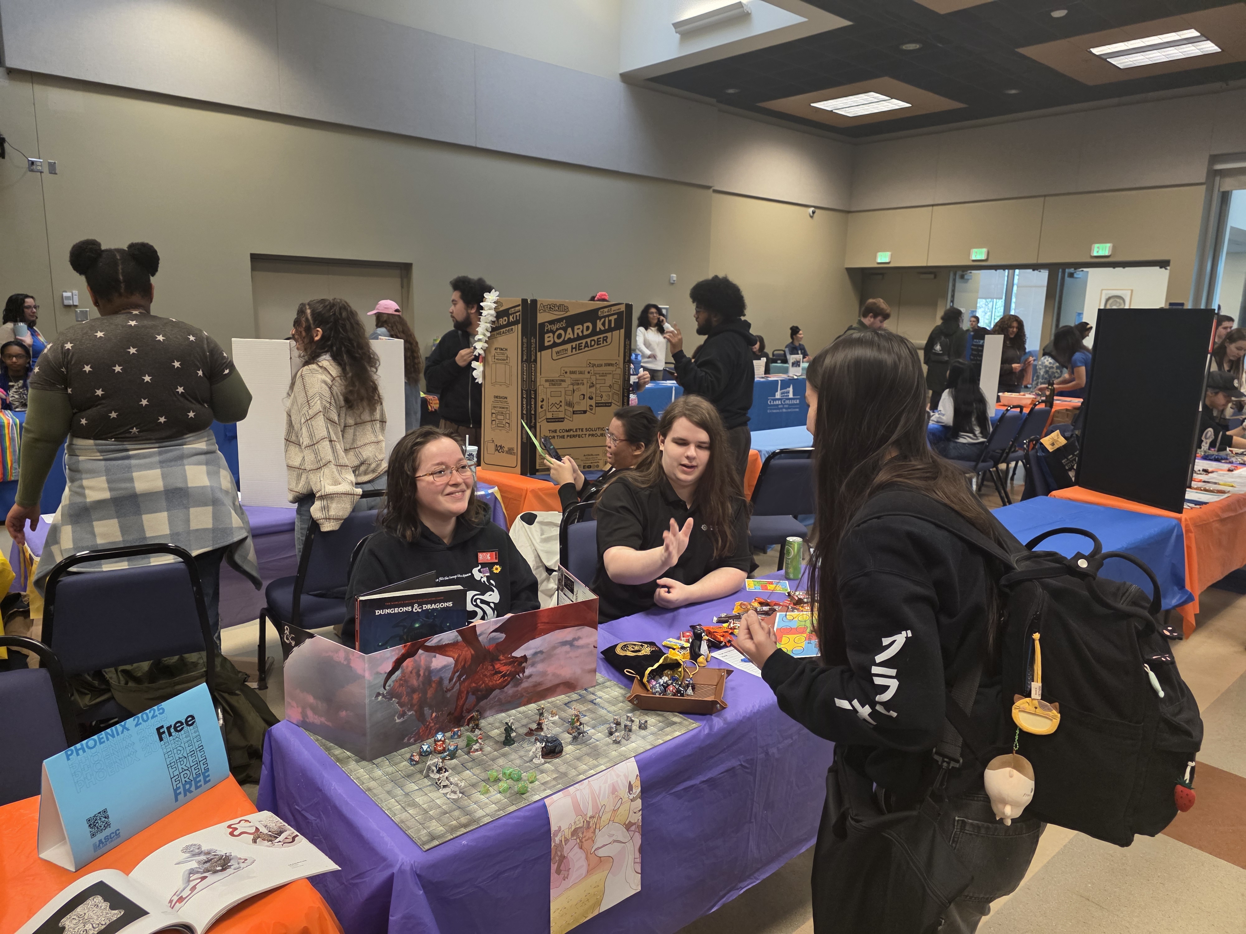 Students talking at Dungeons & Dragons booth at Student Involvement Fair