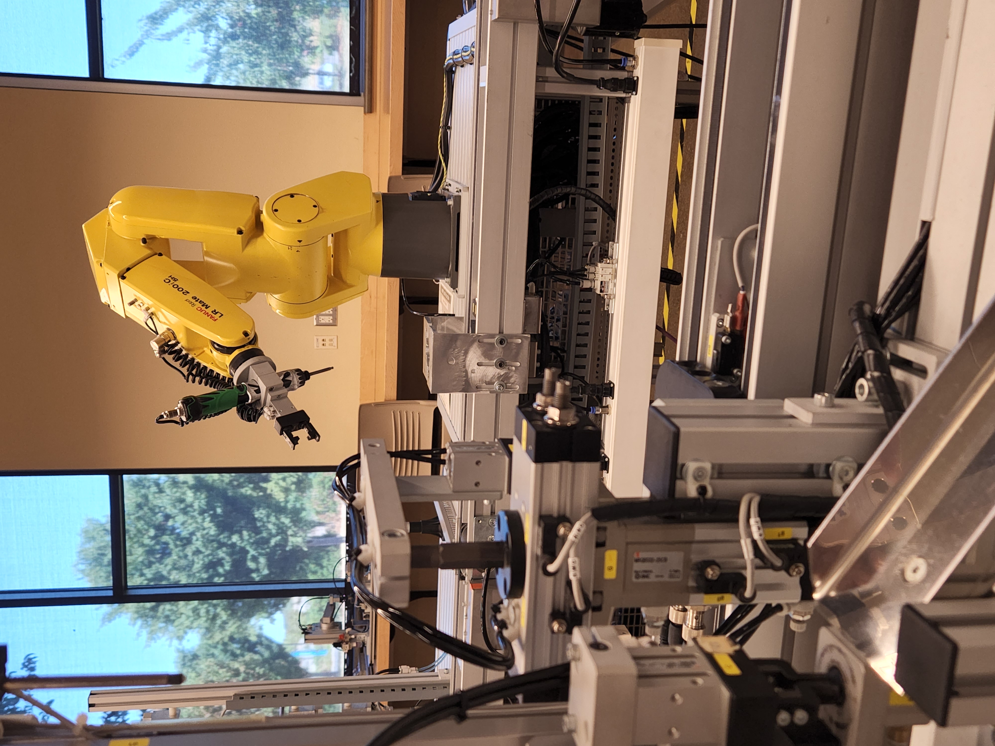 Mechatronics arm