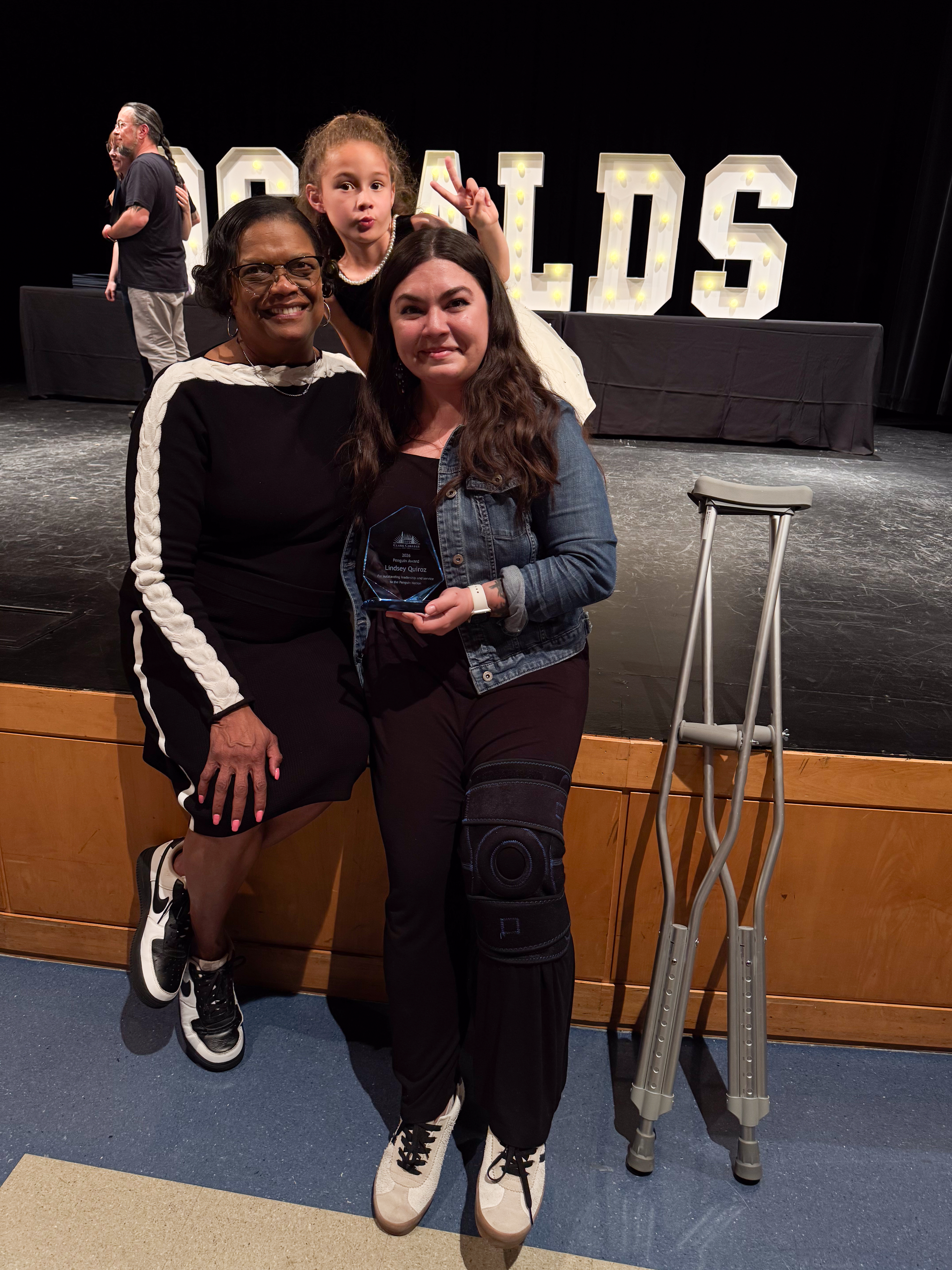 Dr. Edwards with Penguin Award winner Lindsey Quiroz and Lindsey's daughter