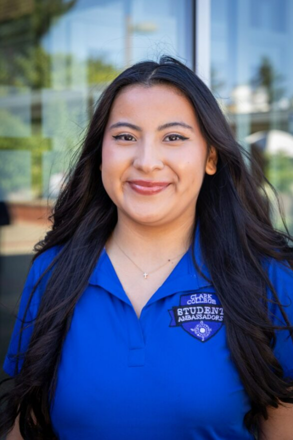 Mackaylah's headshot photo